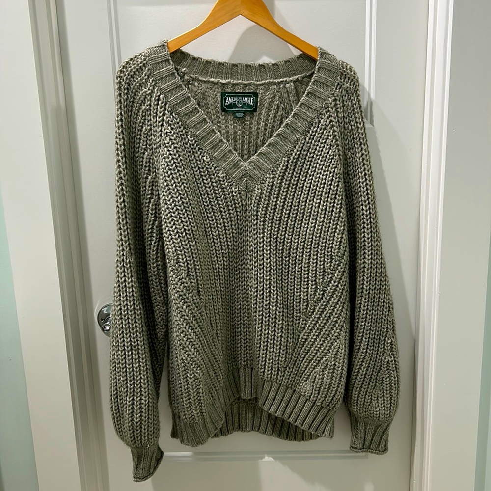 American Eagle sage green v-neck knit sweater never worn